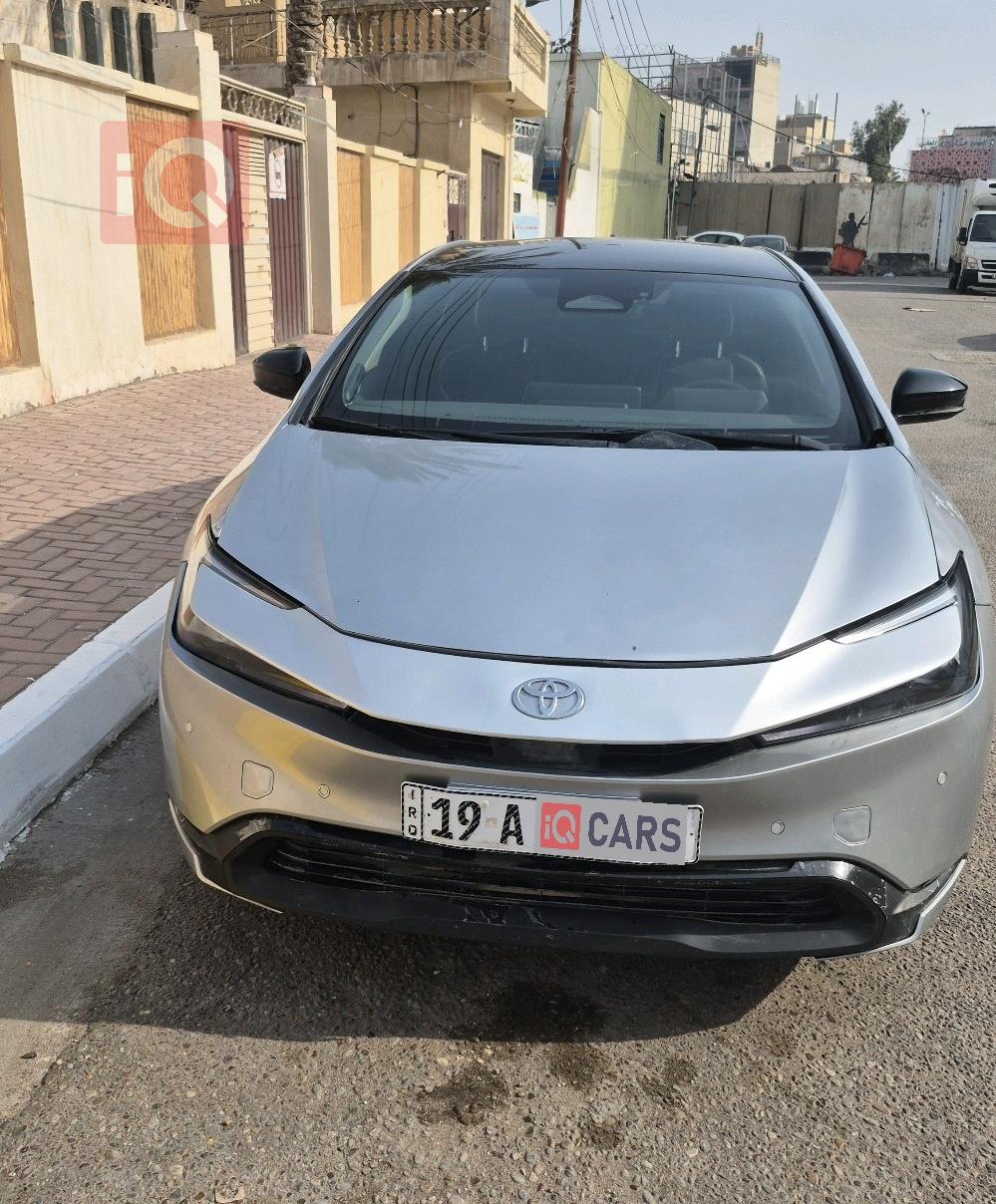 تويوتا بريوس